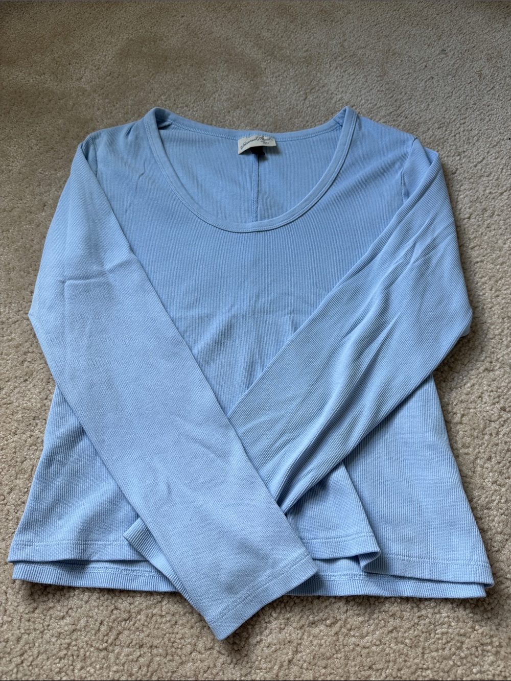 Universal Thread Light Blue Long Sleeve Scoop Neck Top